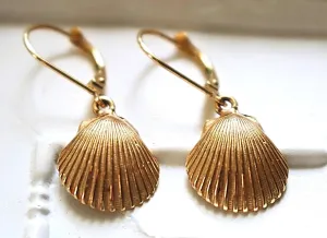 14kt Gold Seashell Earrings