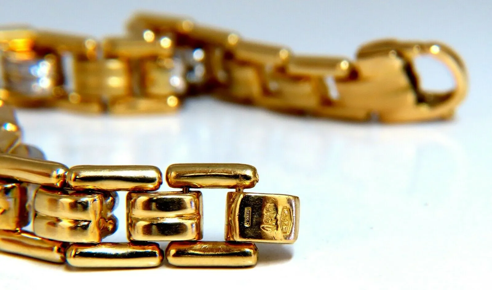 .80ct Natural Masculine Mod Durable Hinged Bracelet 14 Karat