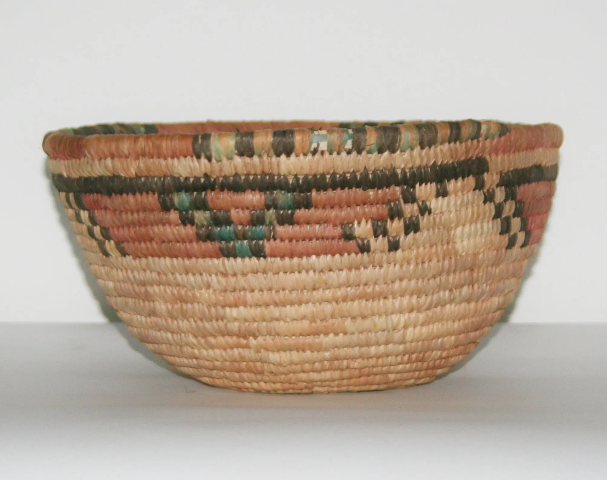 African Coiled Grass Hausa Bowl Basket - Nigeria Vintage 10" D X 6" H