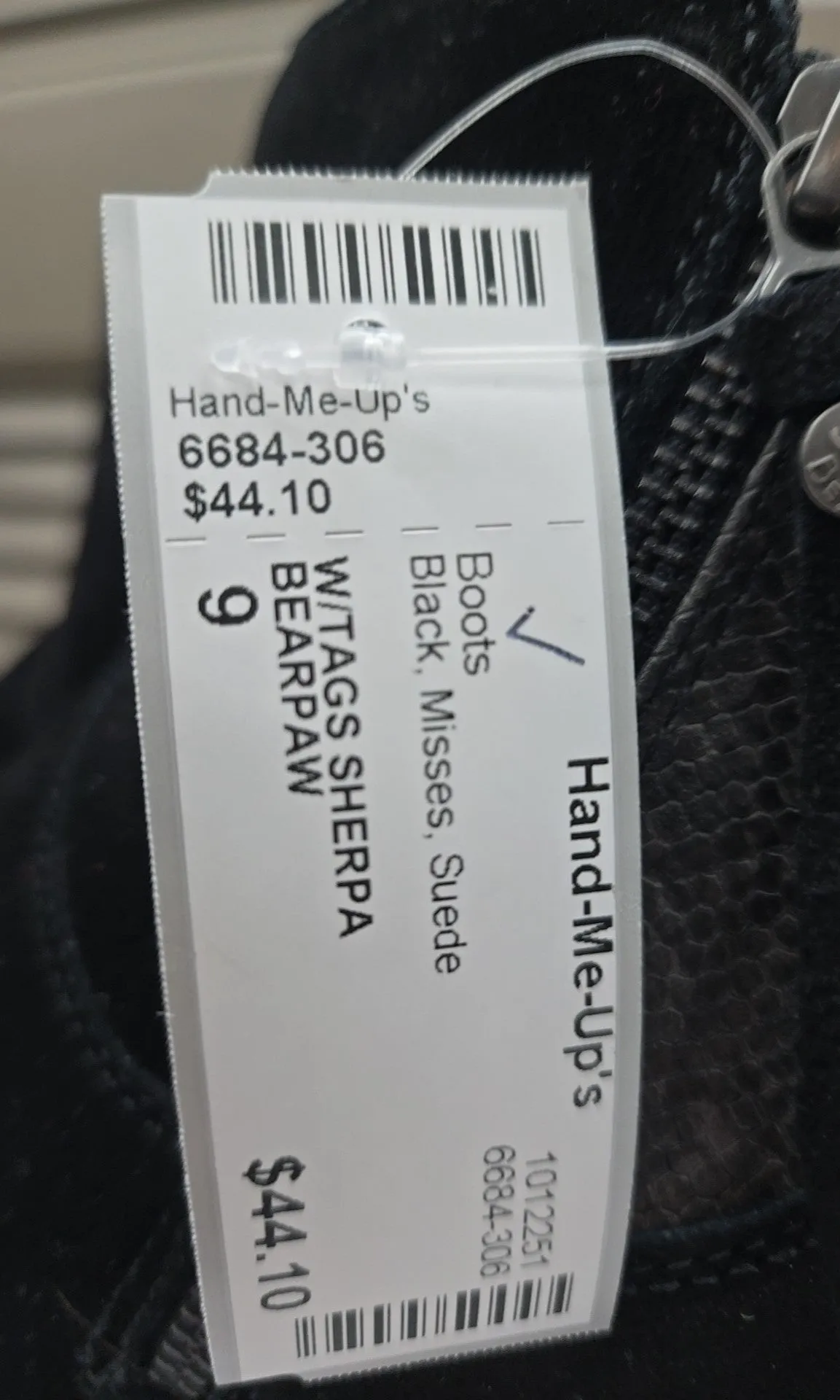 BEARPAW Size 9 Boots