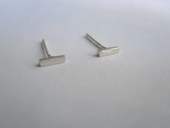 Chic And Stylish Ultra Thin, Hand-Made, Rectangular Bar Stud Earrings - 0017