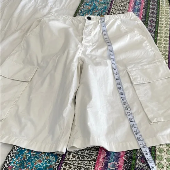 Citizens Of Humanity Cream Women's Bermudas