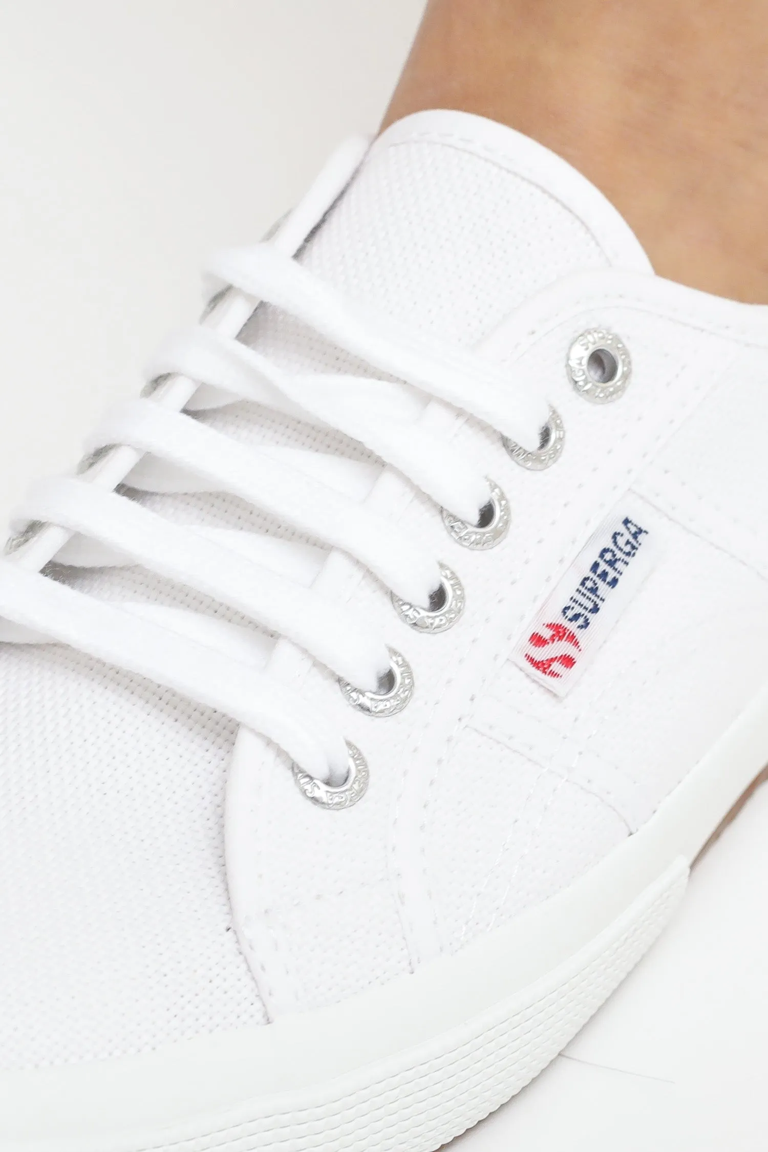 Cotu Classic - White