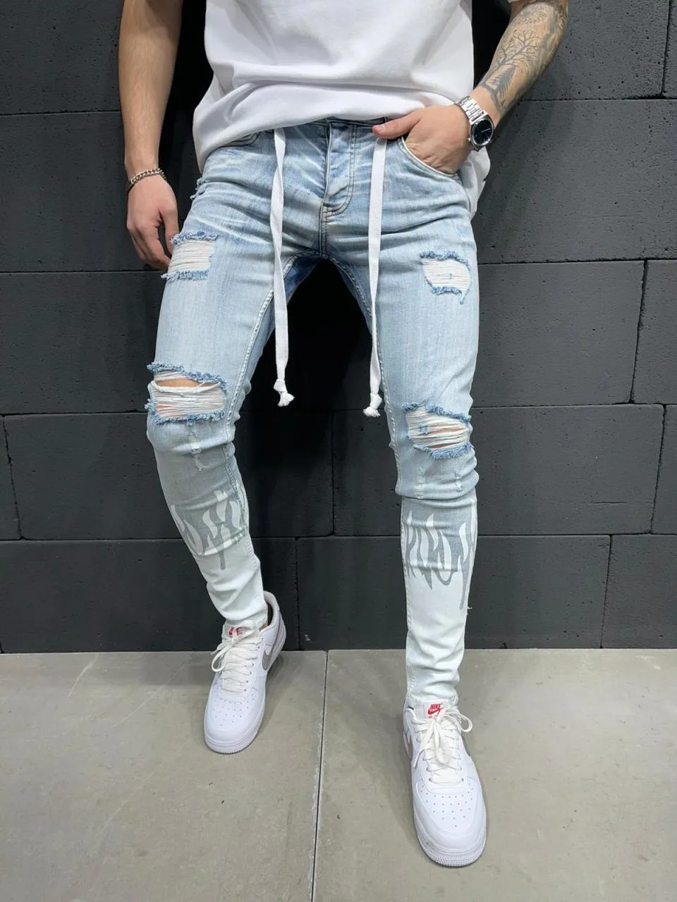 Distressed Washed Black  Jeans For Men Stylish Bag Holes Super Skinny Jeans.