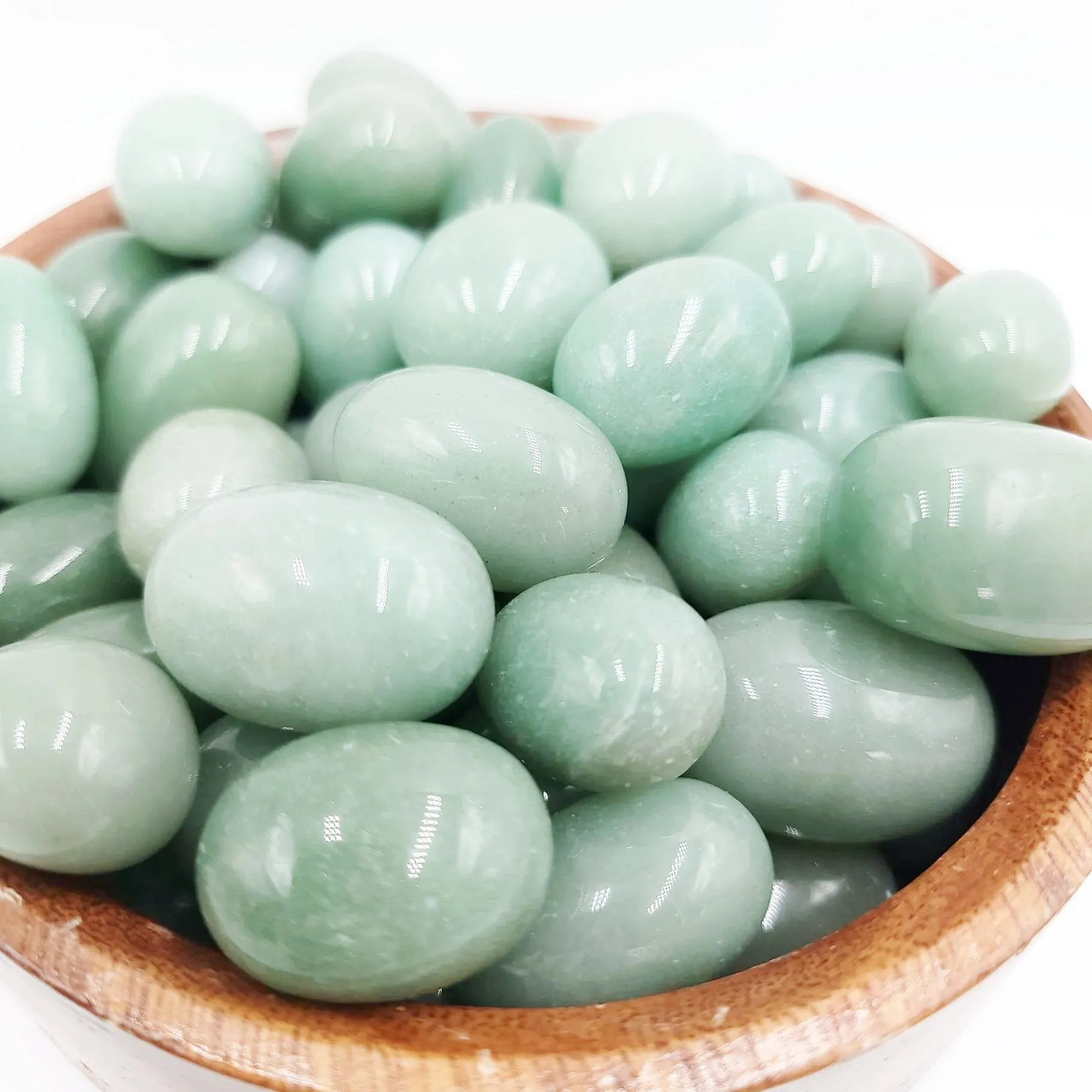 Green Aventurine Tumbled Stone HQ
