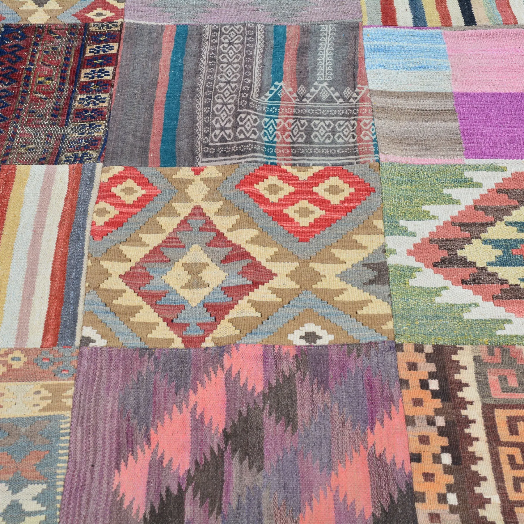 Hand-Woven Kilims Patchwork Handmade Unique Wool Rug (Size 6.8 X 8.0) Brral-4122