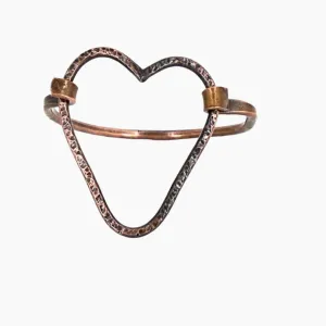 Handmade Hammered Copper Bracelet – Heart Clasp, Varnished & Durable, Unique Rustic Jewelry