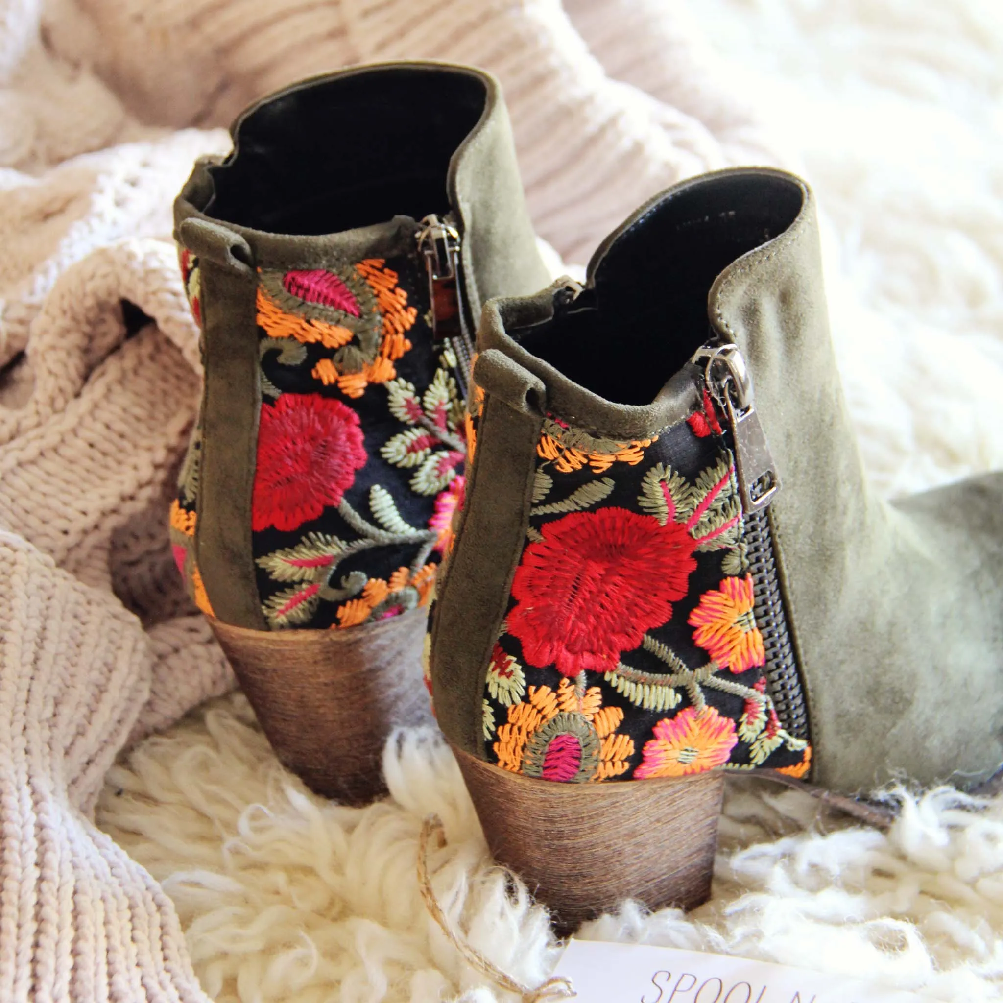 Lovell Boots in Olive