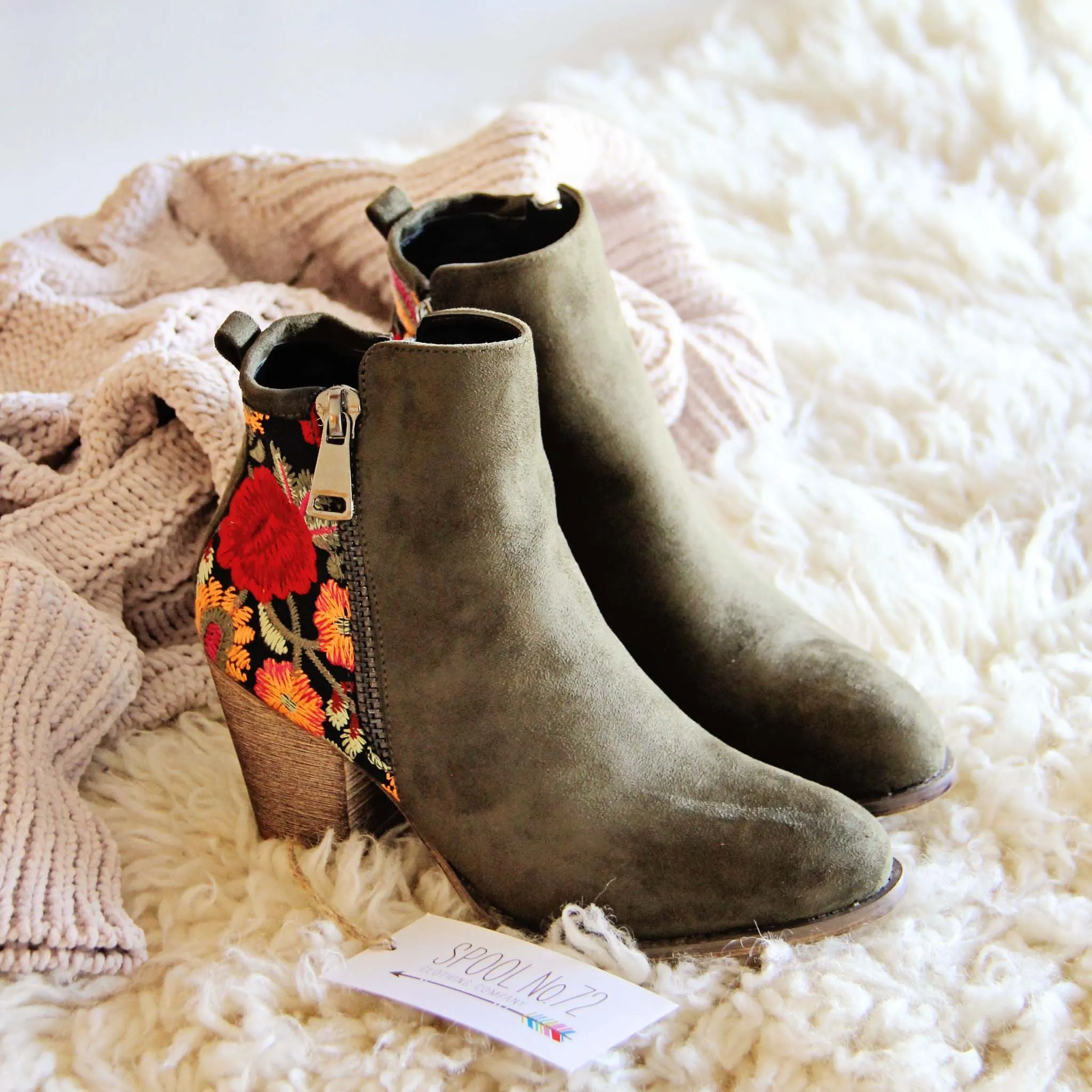 Lovell Boots in Olive
