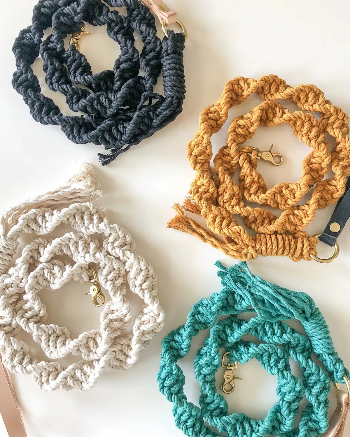 Macrame Dog Leash 4'