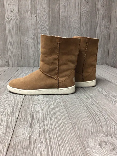 Ugg Boots Size 7 New