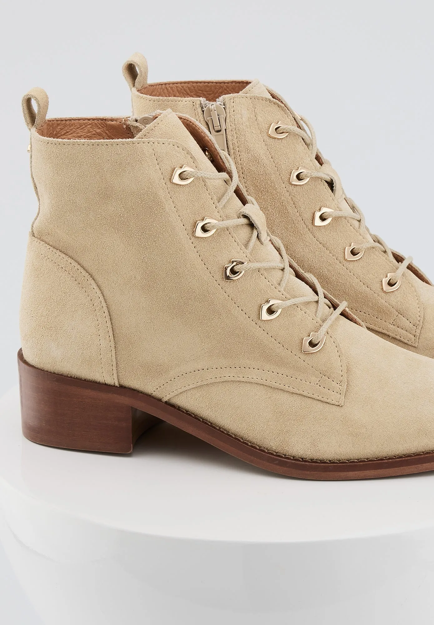 Wanda-Cuir Suede Crème