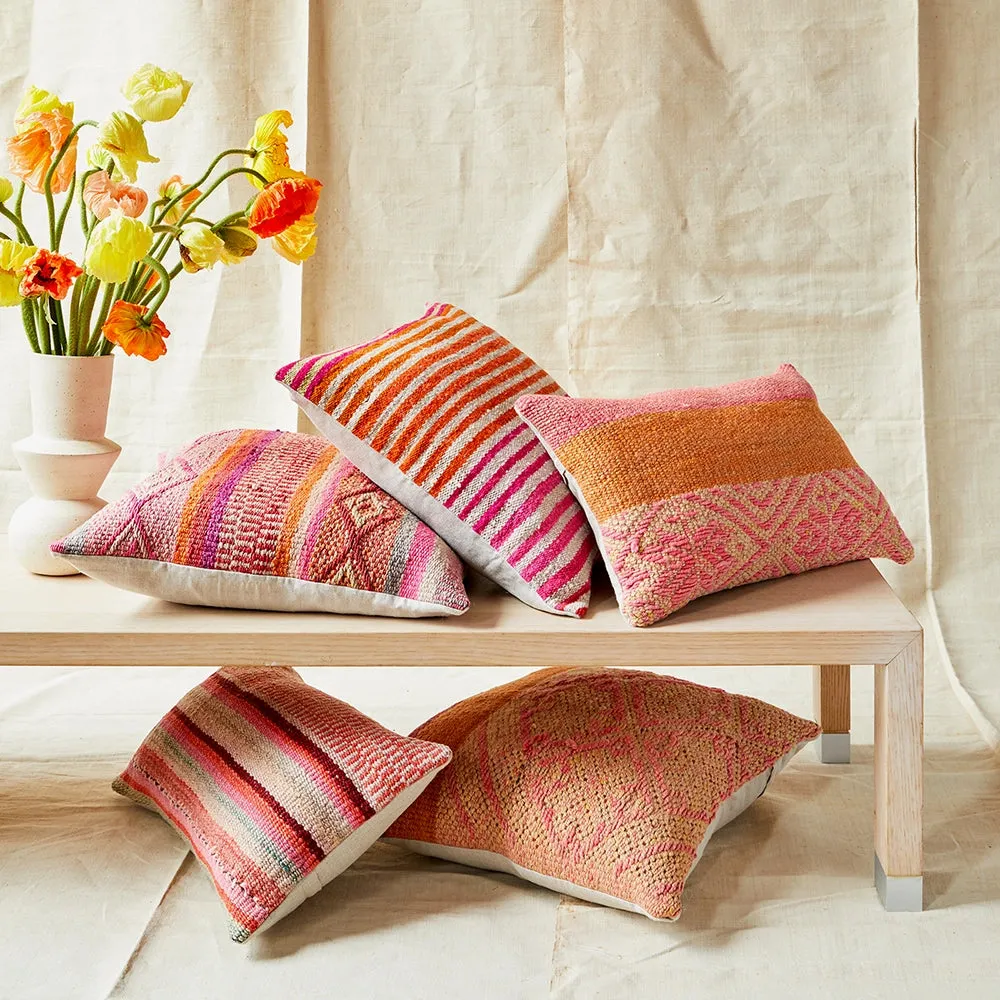 Woven Pillow 60
