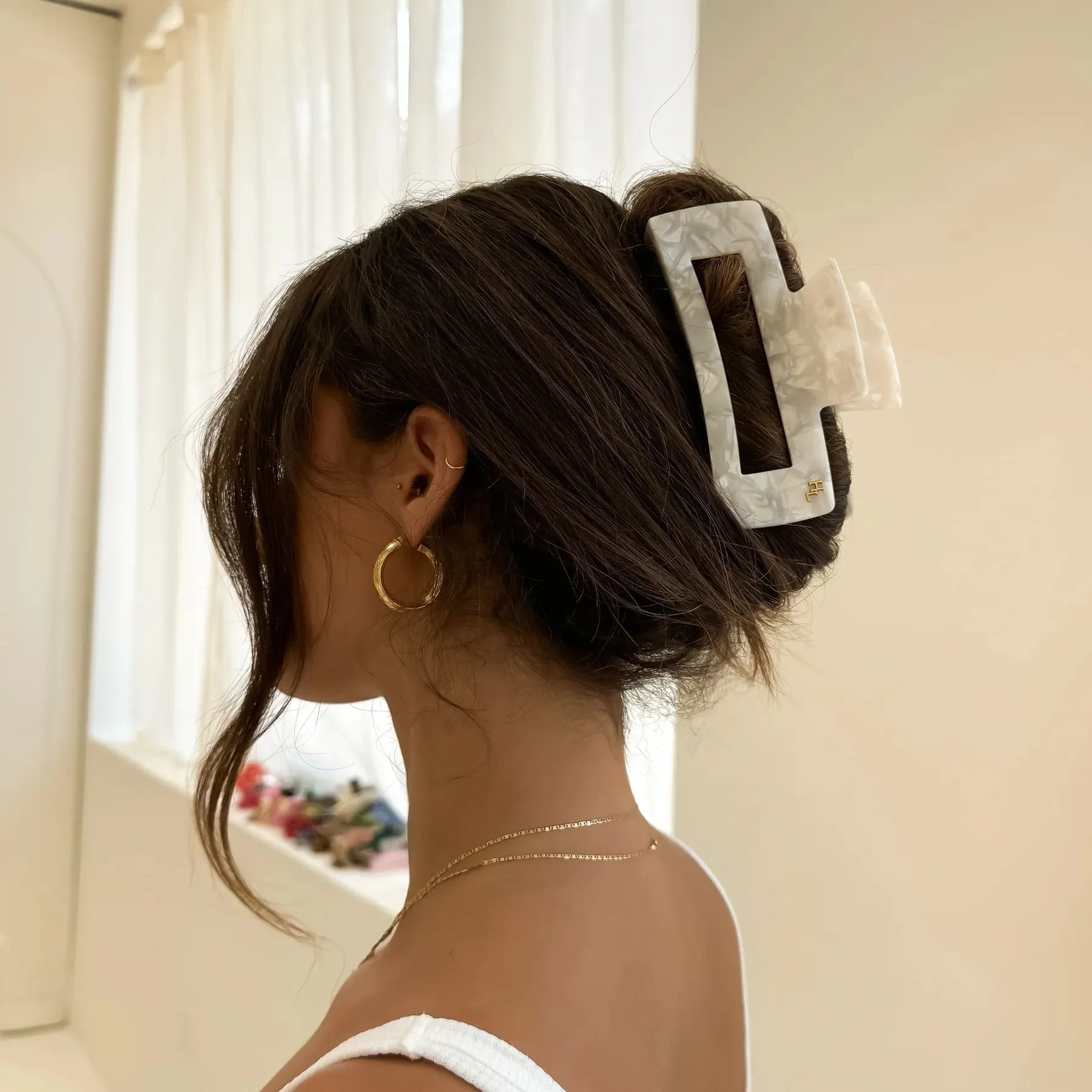 XL Acetate Claw Clip -  WHITE SWIRL